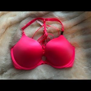 Victoria’s Secret Push Up Bra NWT
